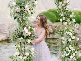 Elisa Mocci impegnata negli ultimi preparativi prima di un matrimonio | wedding Tourism Sardegna