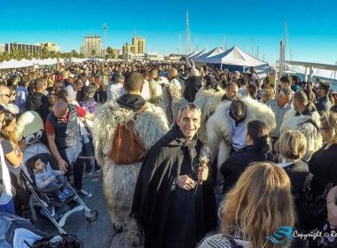 Folla durante lo svolgimento di Invitas