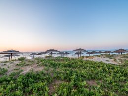 Spiaggia di Anissaras Hersonissos Creta Aperiturismo - Foto della Municipalità di Hersonissos