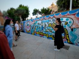 Tour street art in Sardegna, foto del percorso con Melania Garau - AperiTurismo